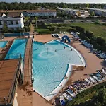 Apartman Recently Built Flat With Pool And Balcony Bibione