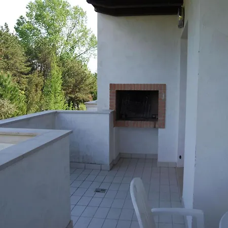 Recently Built Flat With Pool And Balcony * ビビオーネ