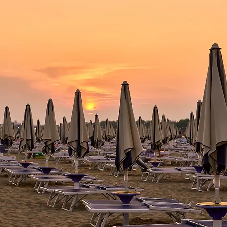 Recently Built Flat With Pool And Balcony * Bibione