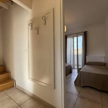 Appartement Recently Built Flat With Pool And Balcony *