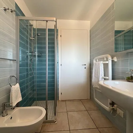 Appartamento Recently Built Flat With Pool And Balcony *
