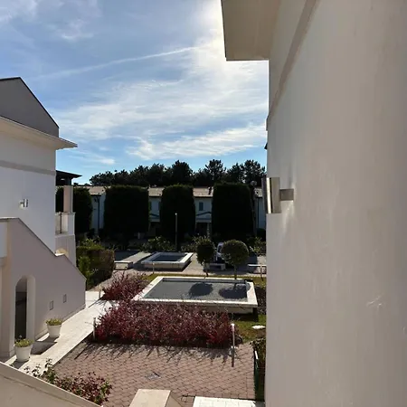Appartement Recently Built Flat With Pool And Balcony Bibione