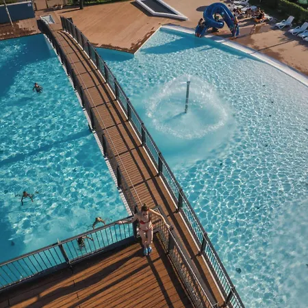 Appartamento Recently Built Flat With Pool And Balcony *