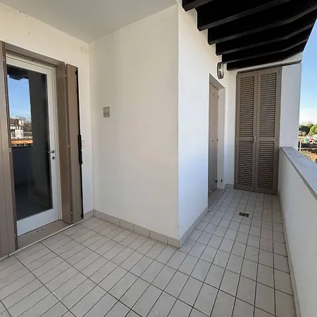 Recently Built Flat With Pool And Balcony Appartamento *