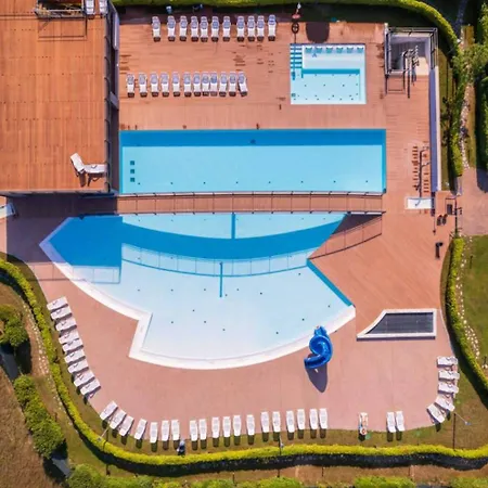 Recently Built Flat With Pool And Balcony Appartamento *