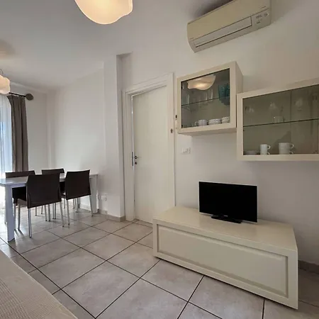 Recently Built Flat With Pool And Balcony Appartamento *